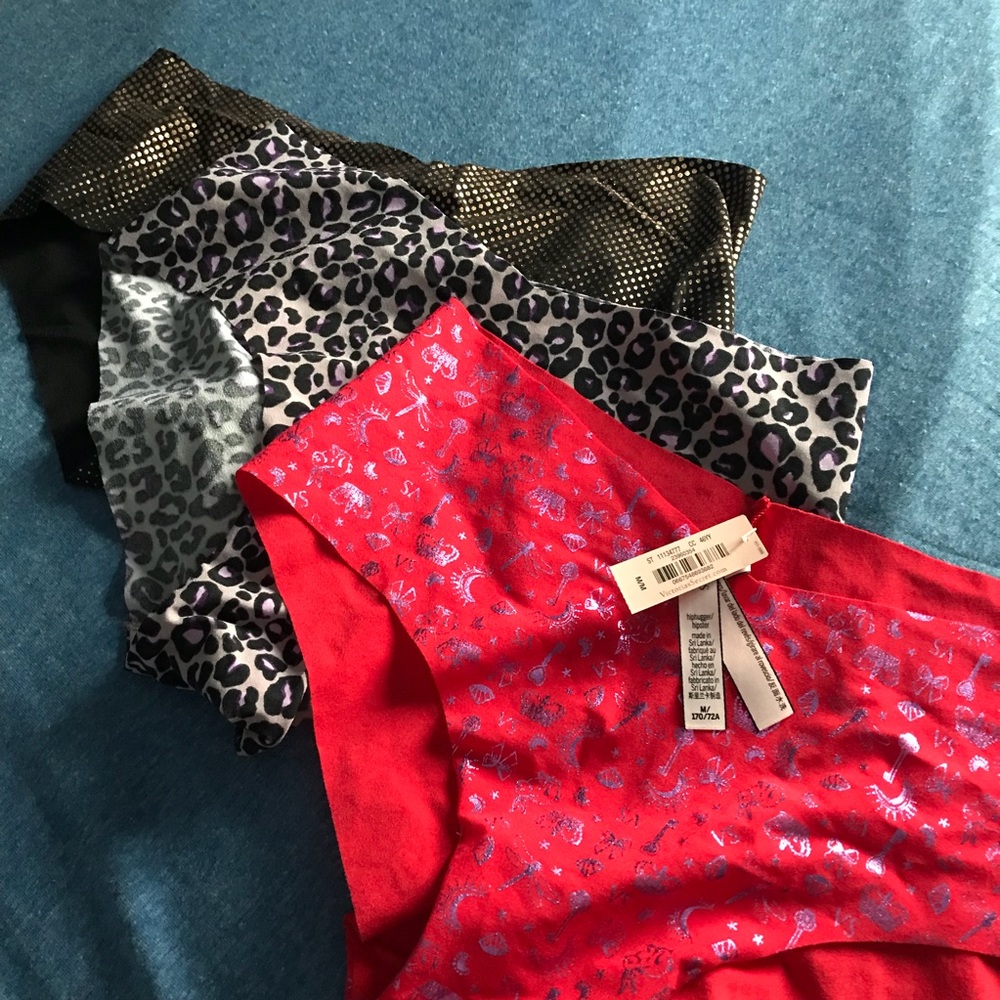 3 pairs of vs panties